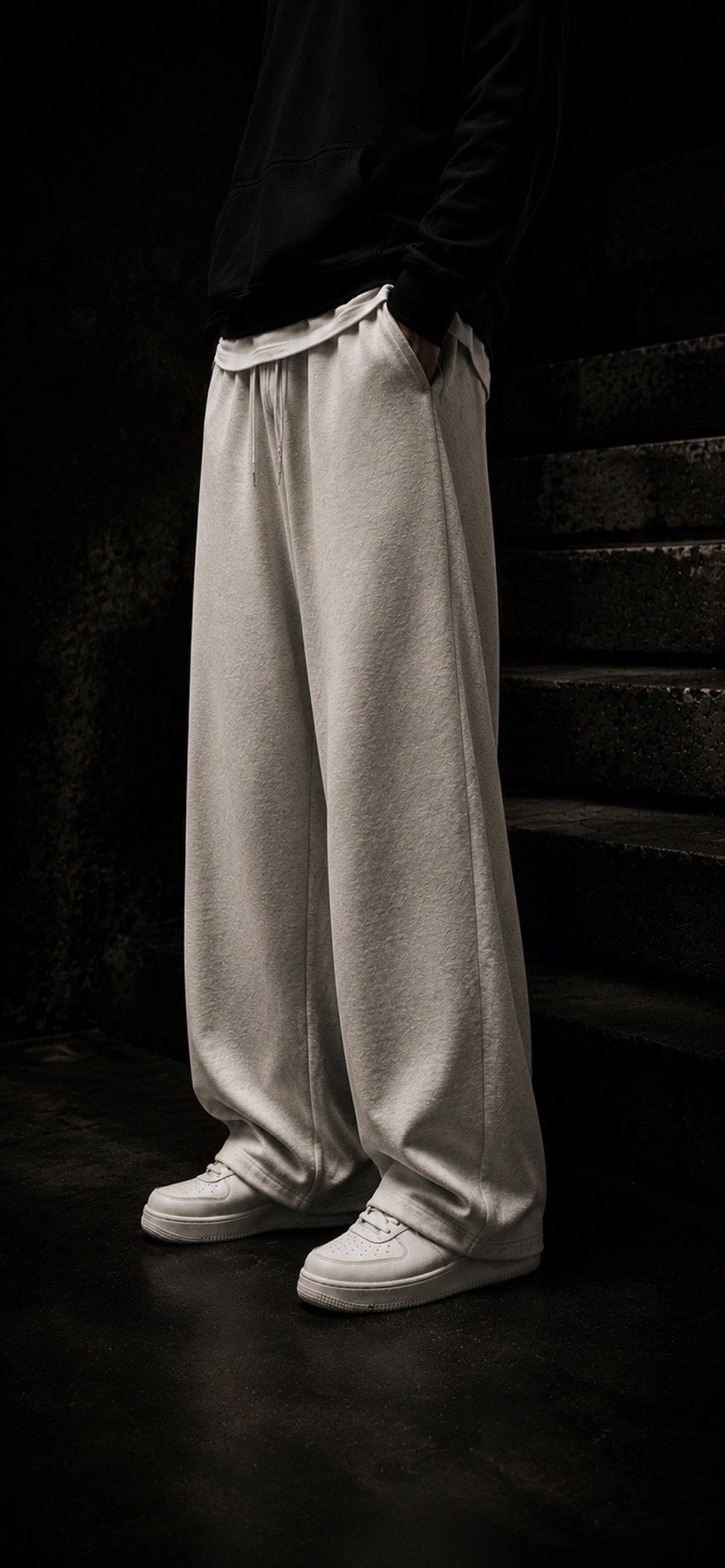 SWEATPANTS