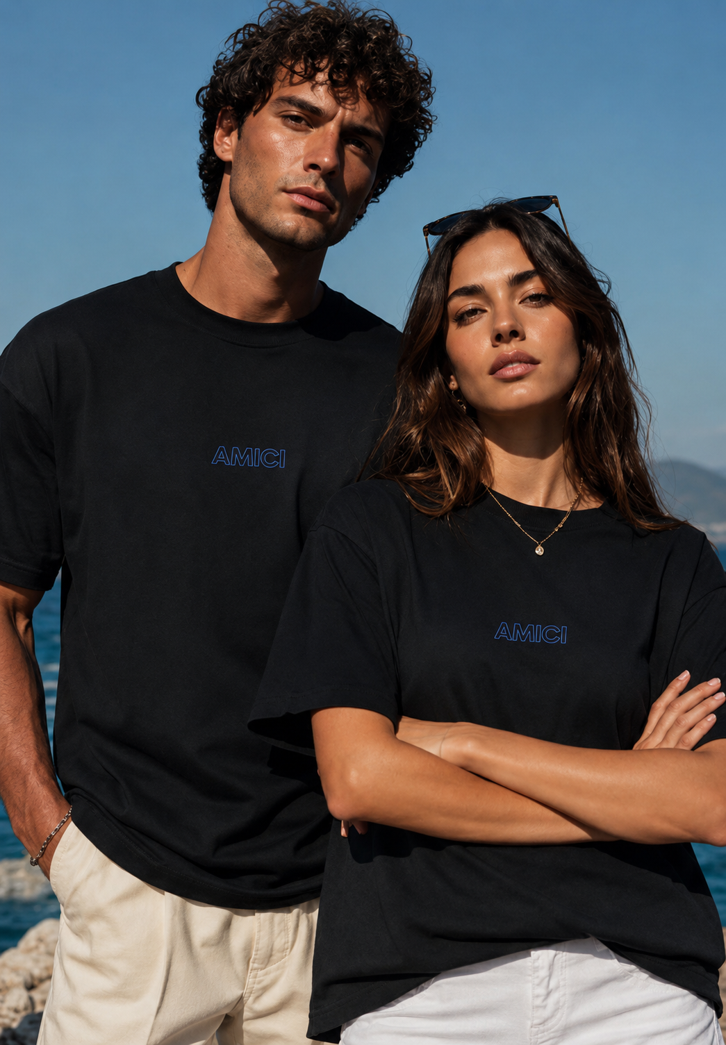 AMICI Signature Outline Oversized T-Shirt – Black