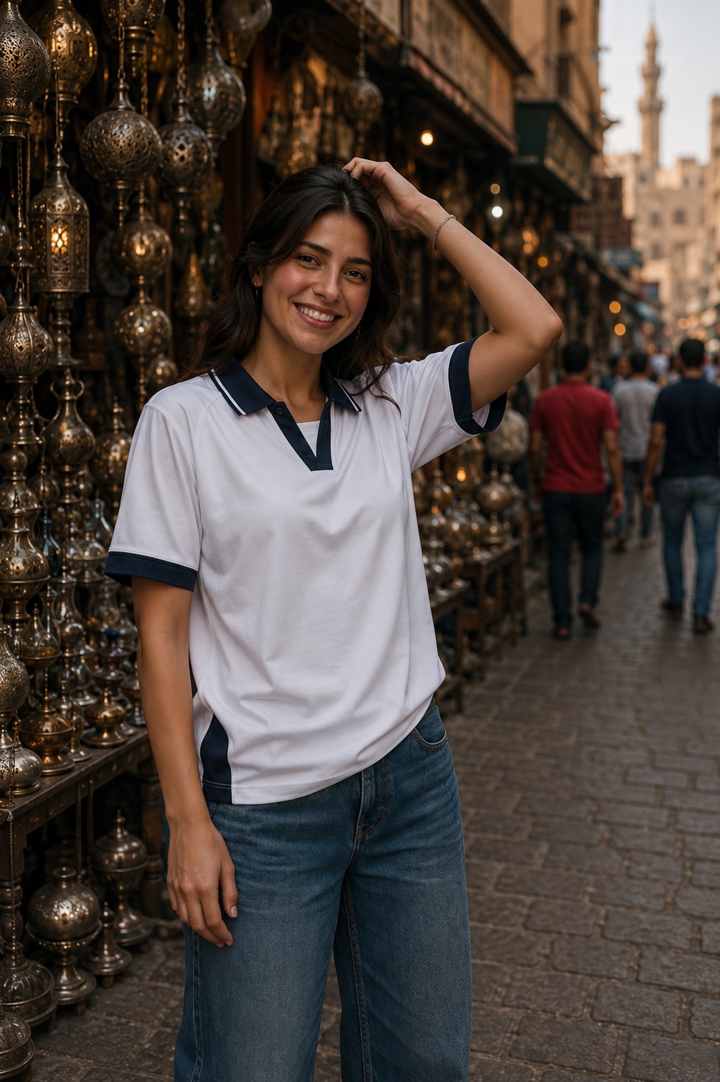 AMICI Performance Polo – White & Navy