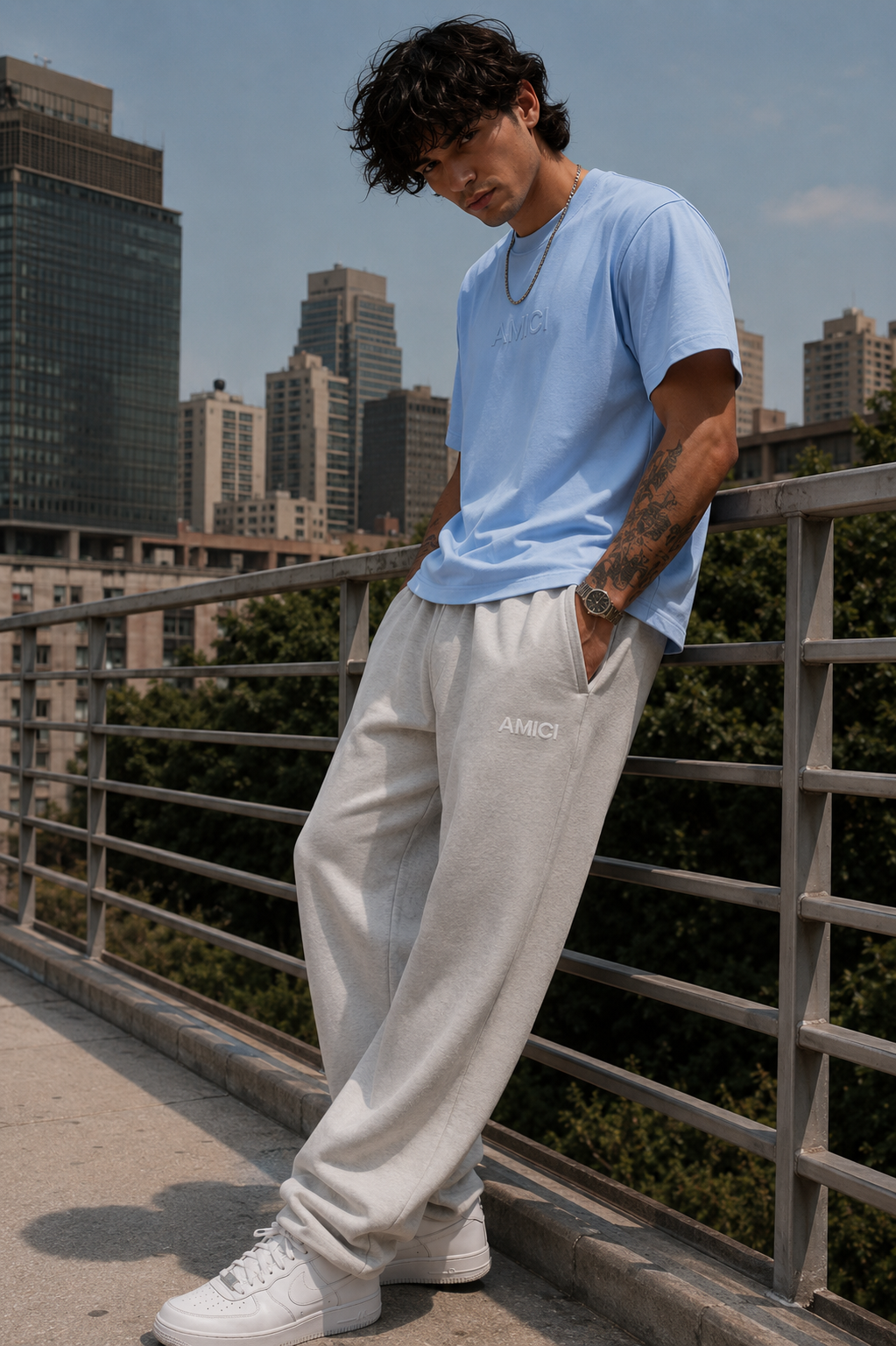 AMICI Premium Sweatpants – Heather Grey