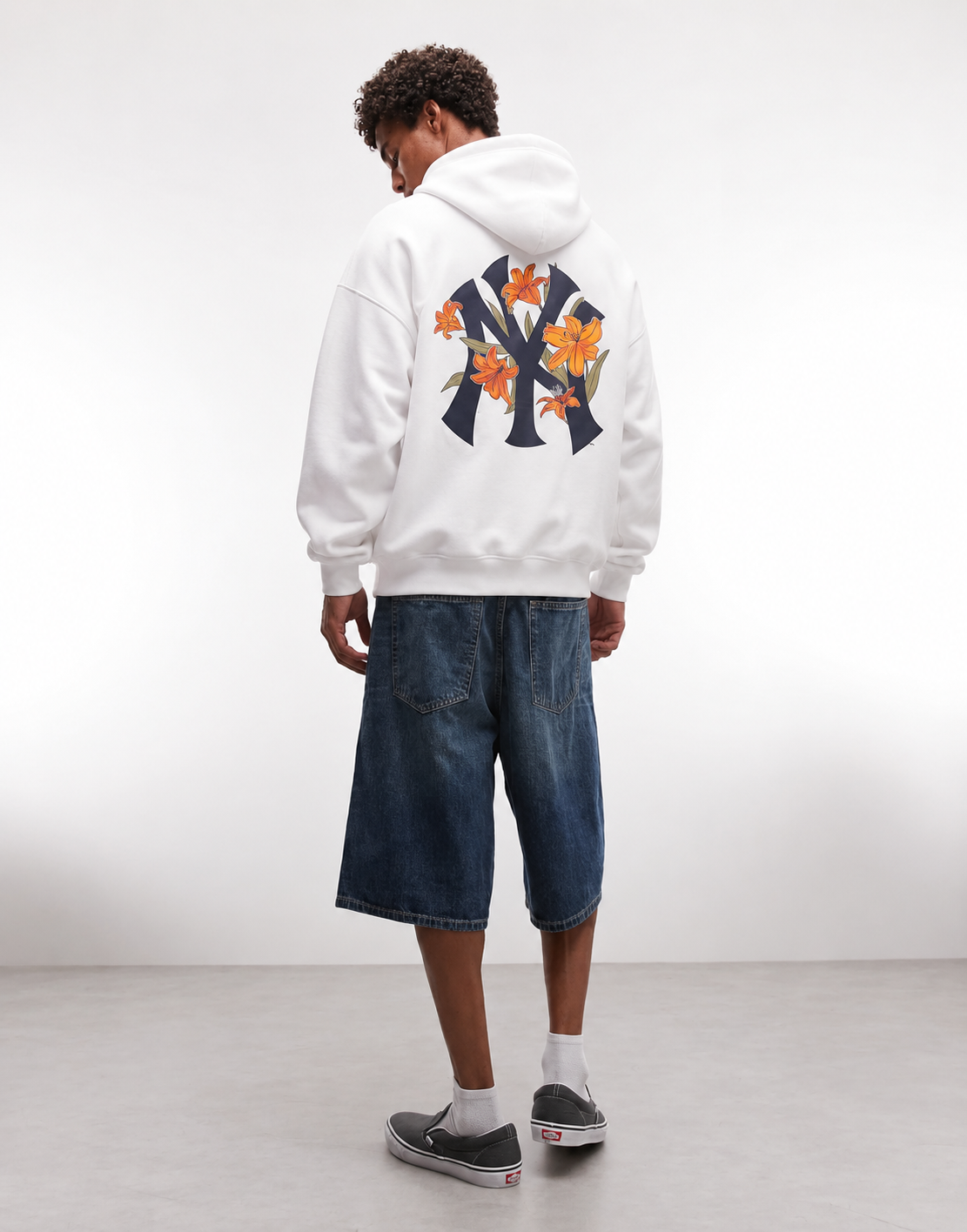 New Era White NY Yankees Floral Graphic Hoodie