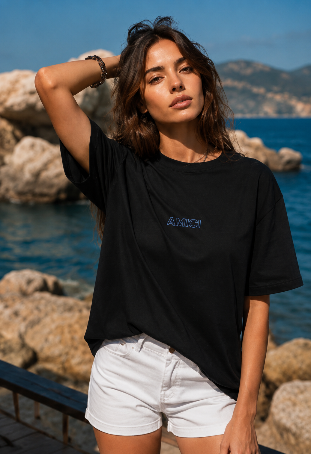 AMICI Signature Outline Oversized T-Shirt – Black