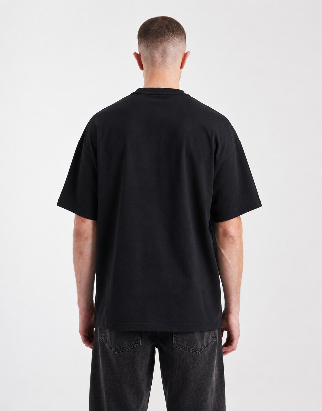 Fred Perry Tonal Laurel Oversized Tee – Black