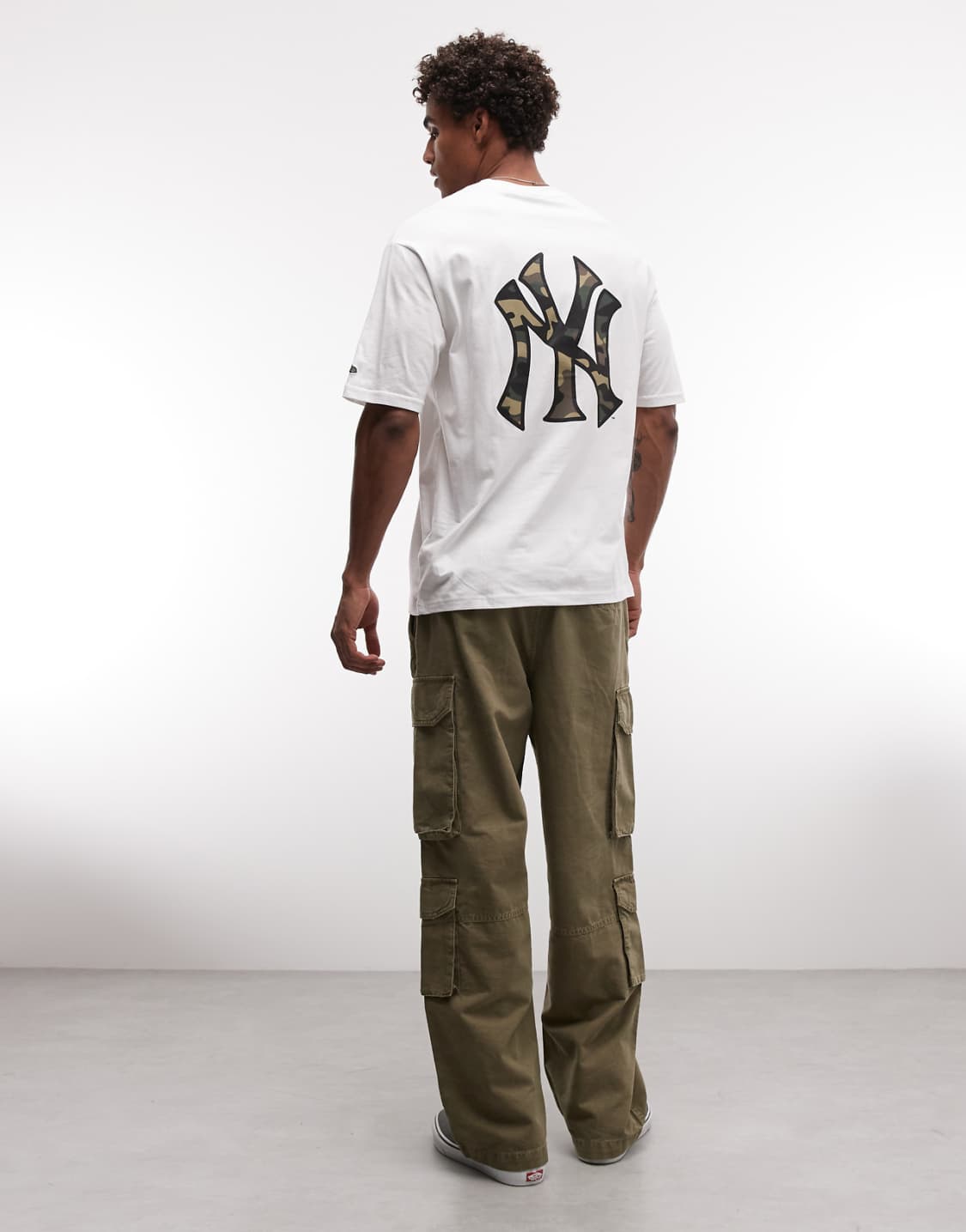 NY Camo Logo Oversized Tee – White