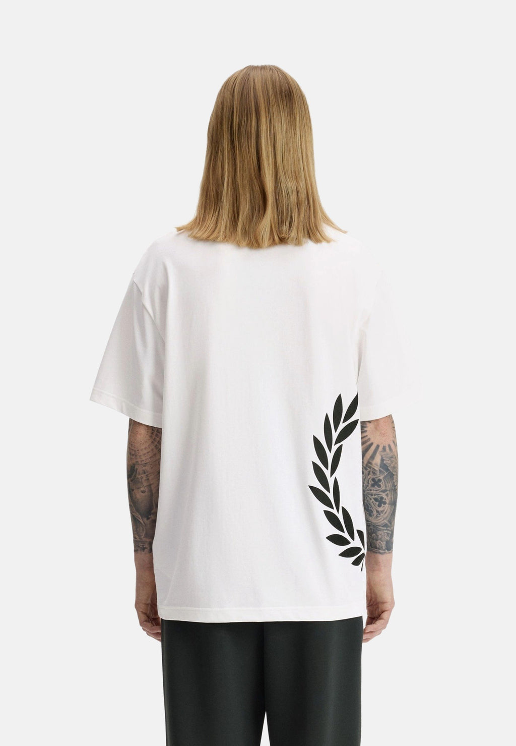Fred Perry Side Laurel Oversized Tee – White/Black