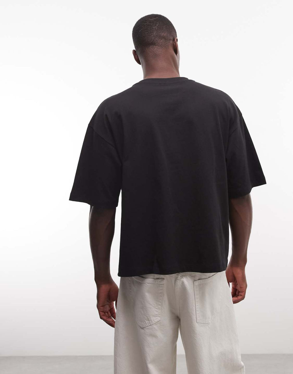 Paraiso Outline Oversized Tee – Black