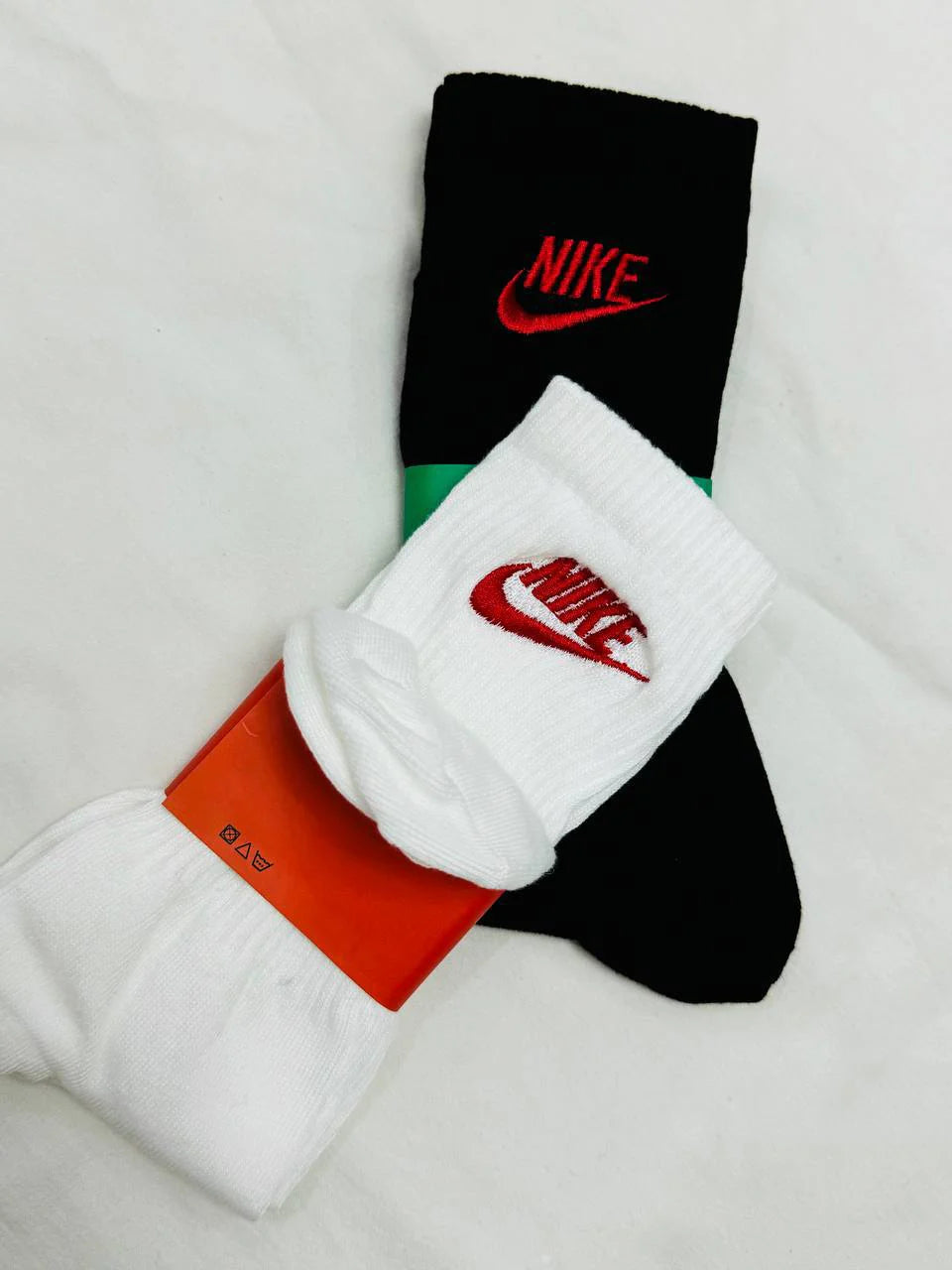 Red nike مطرز (White + Black)