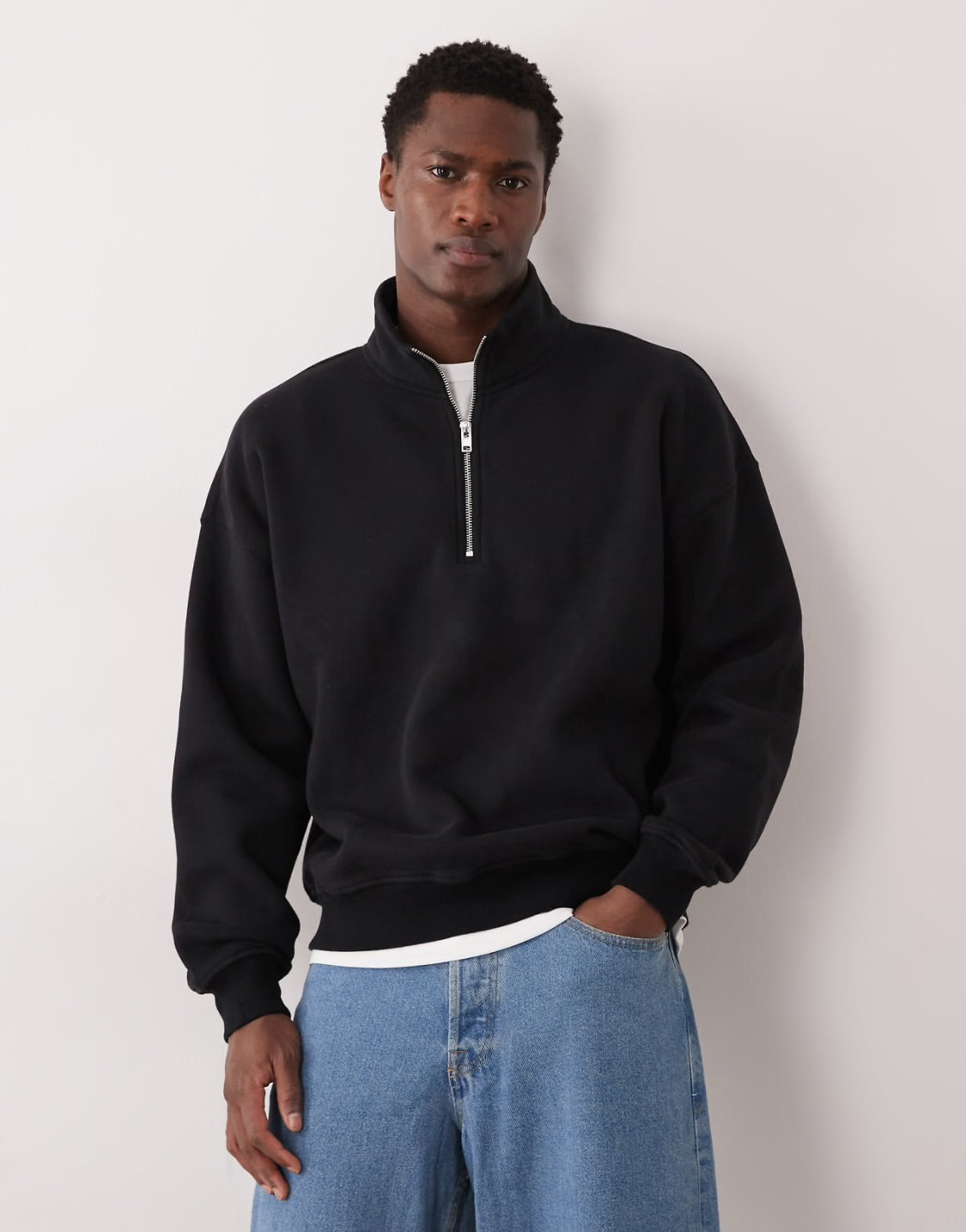 AMICI Black Quarter-Zip Sweatshirt – Winter Collection