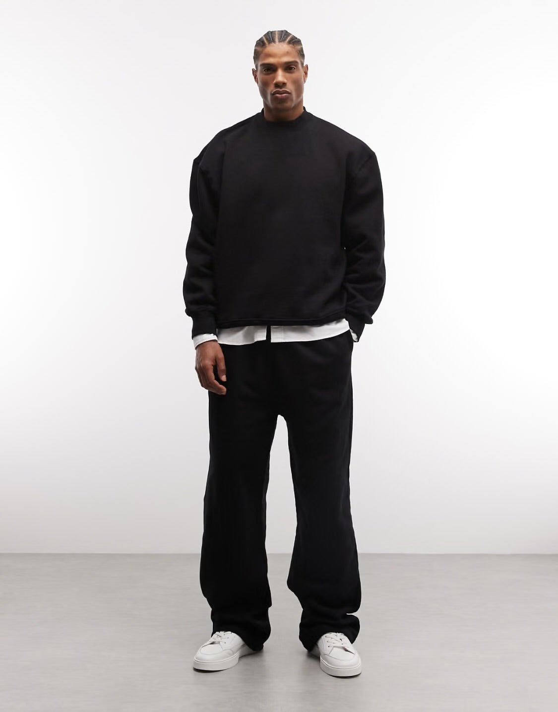 AMICI Black Crewneck Sweatshirt – Winter Collection